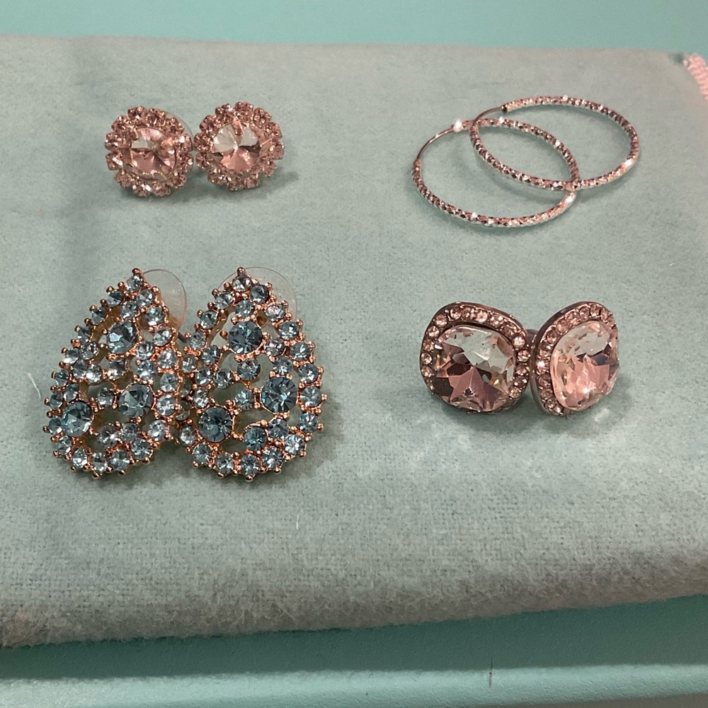Earrings - 4 in the set